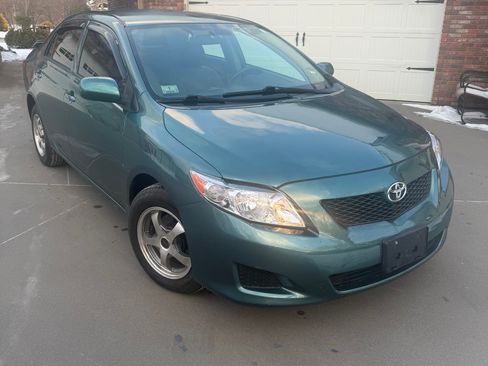 Used 2010 Toyota Corolla Sedan 4D image 1
