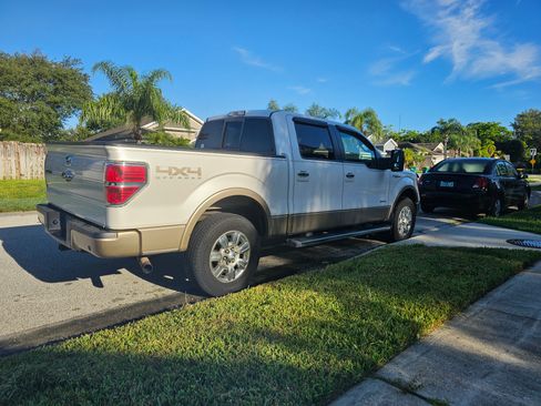 Used 2011 Ford F150 Lariat w/ Lariat Chrome Pkg image 9