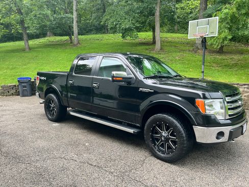 Used 2013 Ford F150 Lariat w/ Lariat Chrome Pkg AWD/4WD image 2