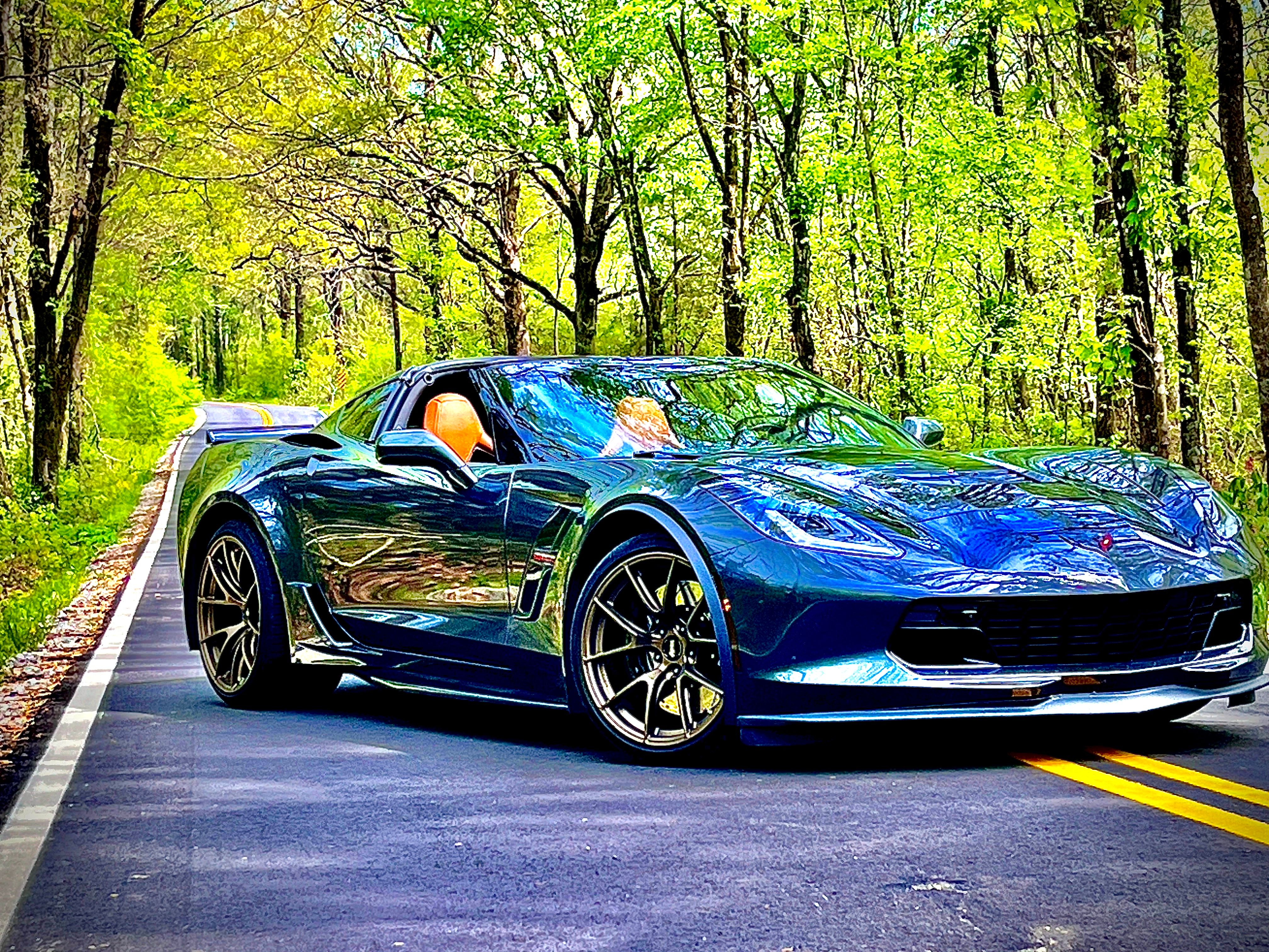 Used 2017 Chevrolet Corvette Grand Sport RWD image 1