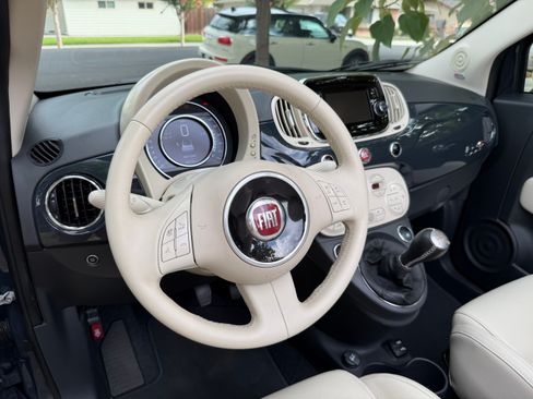 Used 2018 FIAT 500 Lounge FWD image 16
