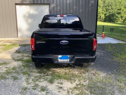 Used 2017 Ford F150 Lariat AWD/4WD image 6