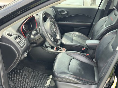 Used 2018 Jeep Compass Trailhawk w/ Leather Interior Group AWD/4WD image 11