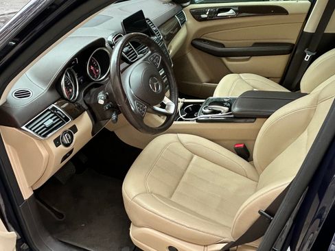 Used 2018 Mercedes-Benz GLS 450 4MATIC image 11