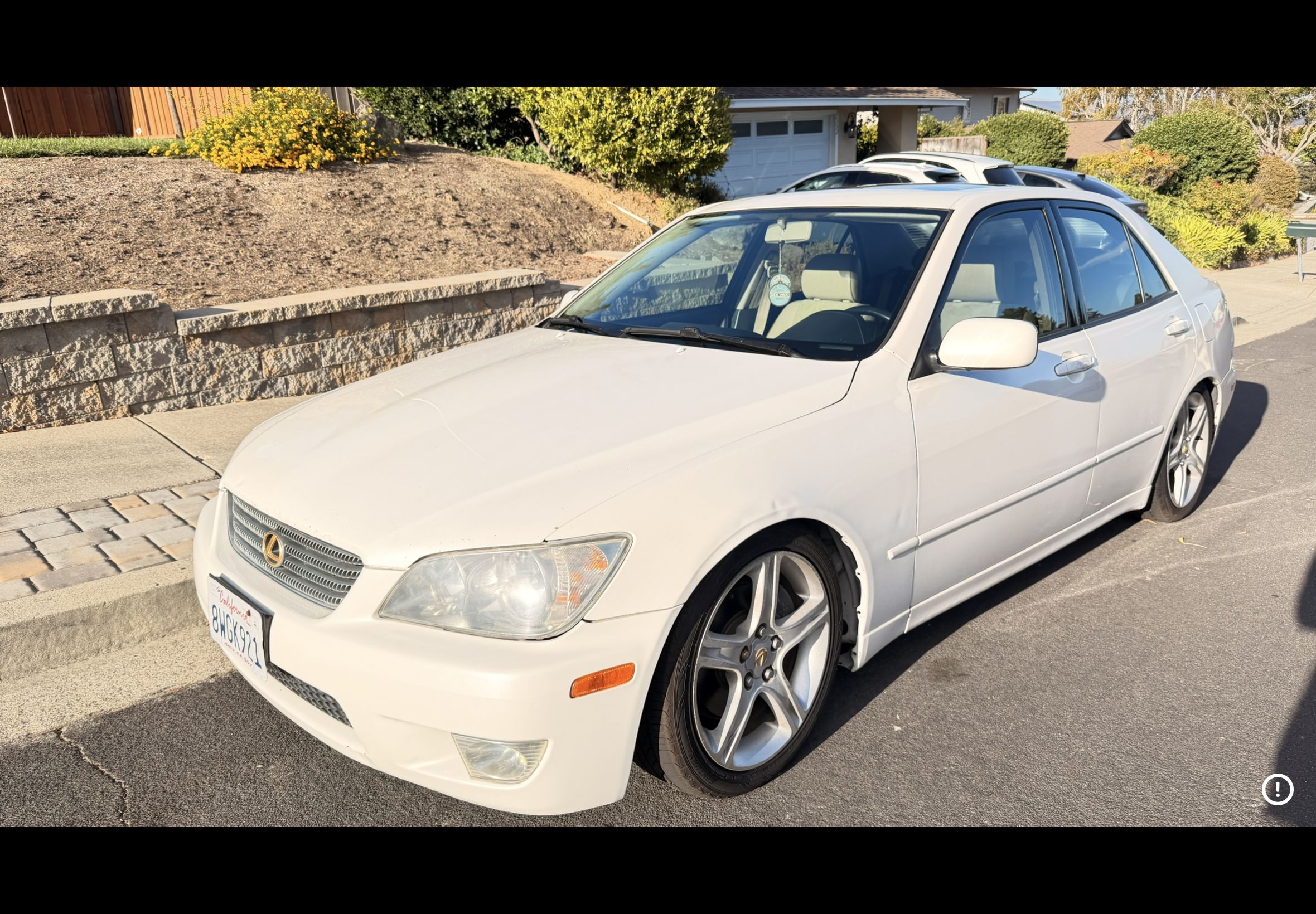 Used 2001 Lexus IS 300 w/ Luxury Leather Trim Pkg RWD image 6
