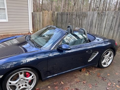Used 2005 Porsche Boxster S image 25