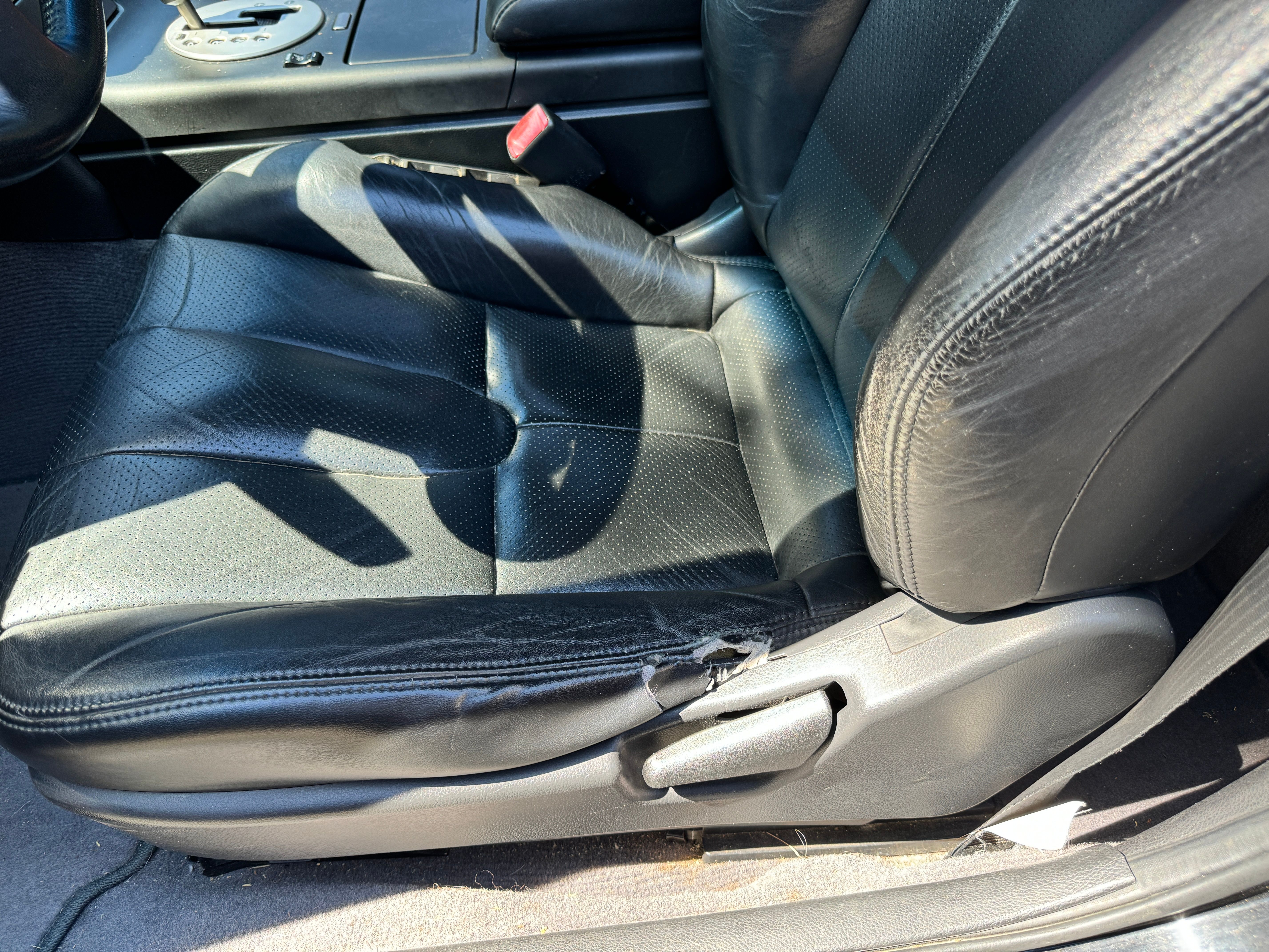 Used 2003 INFINITI G35 Coupe w/ Premium Pkg RWD image 15
