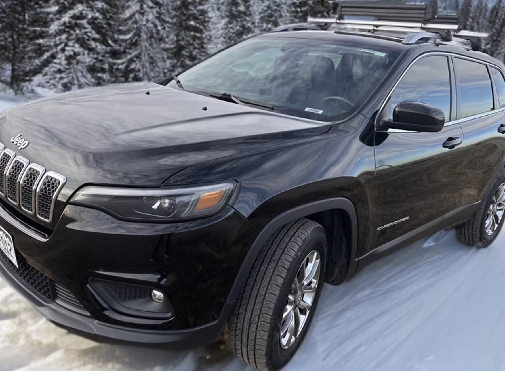 Used 2021 Jeep Cherokee Latitude Lux AWD/4WD image 2