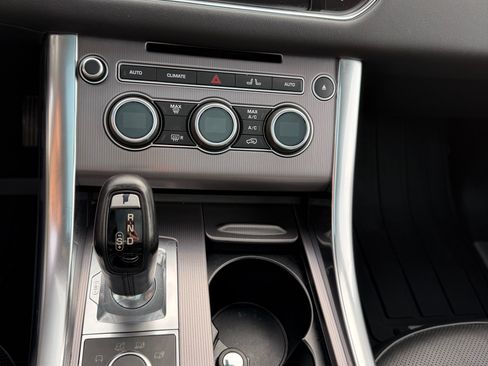 Used 2016 Land Rover Range Rover Sport HSE image 12