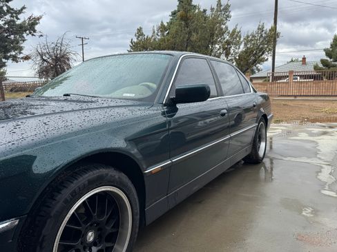 Used 1997 BMW 740iL image 1