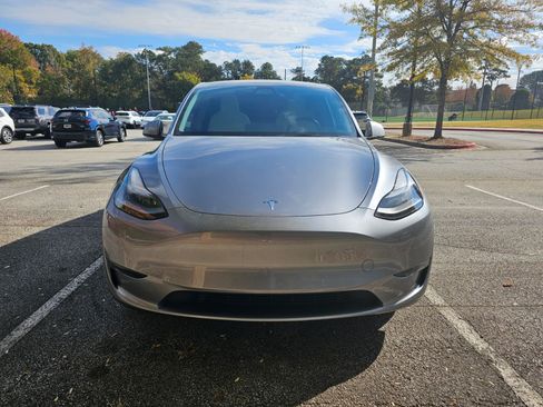 Used 2024 Tesla Model Y Long Range image 4