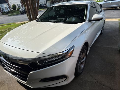 Used 2018 Honda Accord EX-L image 4
