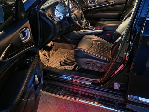 Used 2017 INFINITI QX60 Luxe w/ Deluxe Technology Package image 12