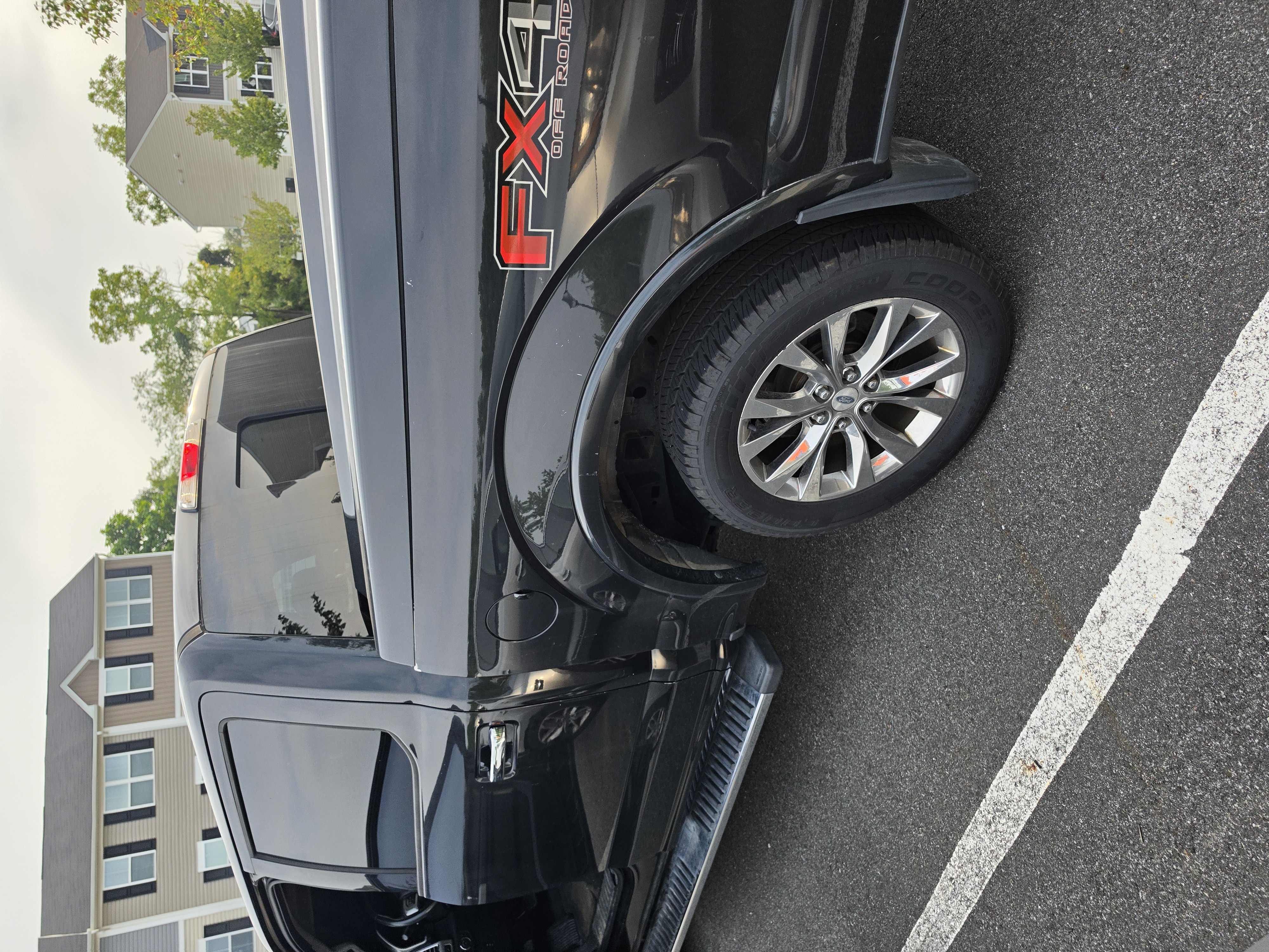 Used 2015 Ford F150 Lariat AWD/4WD image 14