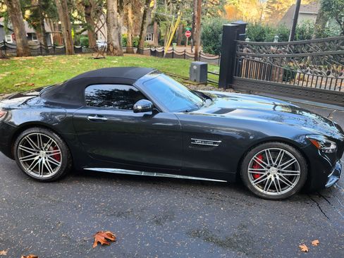 Used 2020 Mercedes-Benz AMG GT C image 6