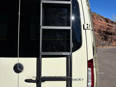 Used 2024 Mercedes-Benz Sprinter 2500 image 18