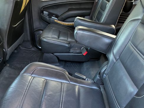 Used 2017 GMC Yukon Denali RWD image 21