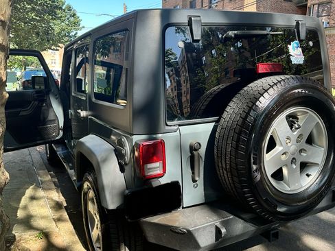 Used 2015 Jeep Wrangler Unlimited Sport w/ Quick Order Package 24S image 23