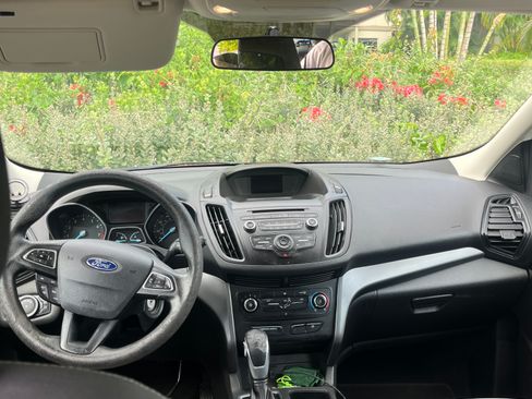 Used 2018 Ford Escape S FWD image 11