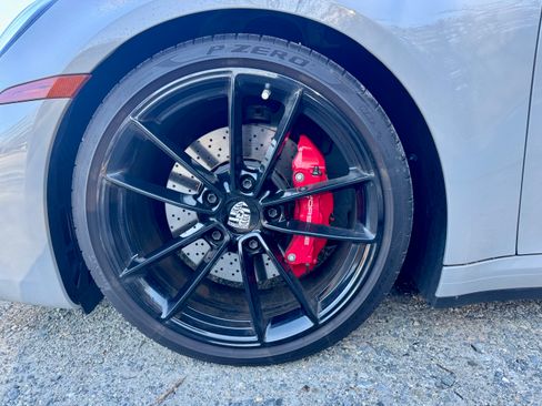 Used 2023 Porsche 911 Carrera 4S image 11