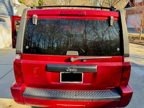 Used 2006 Jeep Commander 2WD image 4