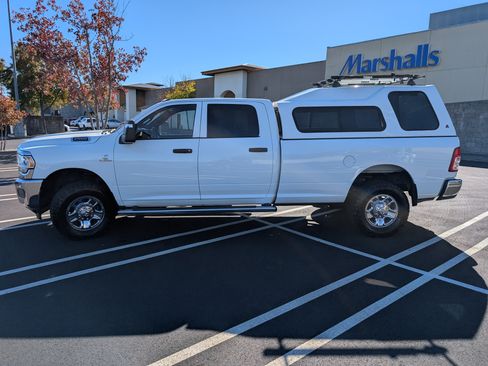 Used 2023 RAM 2500 Tradesman w/ Chrome Appearance Group image 2