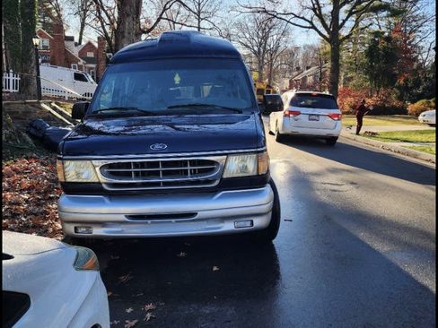 Used 2002 Ford E-250 and Econoline 250 image 4