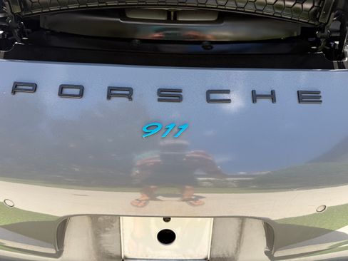 Used 2016 Porsche 911 Carrera image 10
