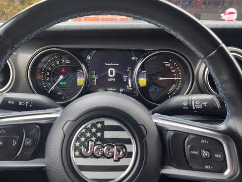 Used 2022 Jeep Wrangler Unlimited Rubicon 4xe w/ Steel Bumper Group image 21