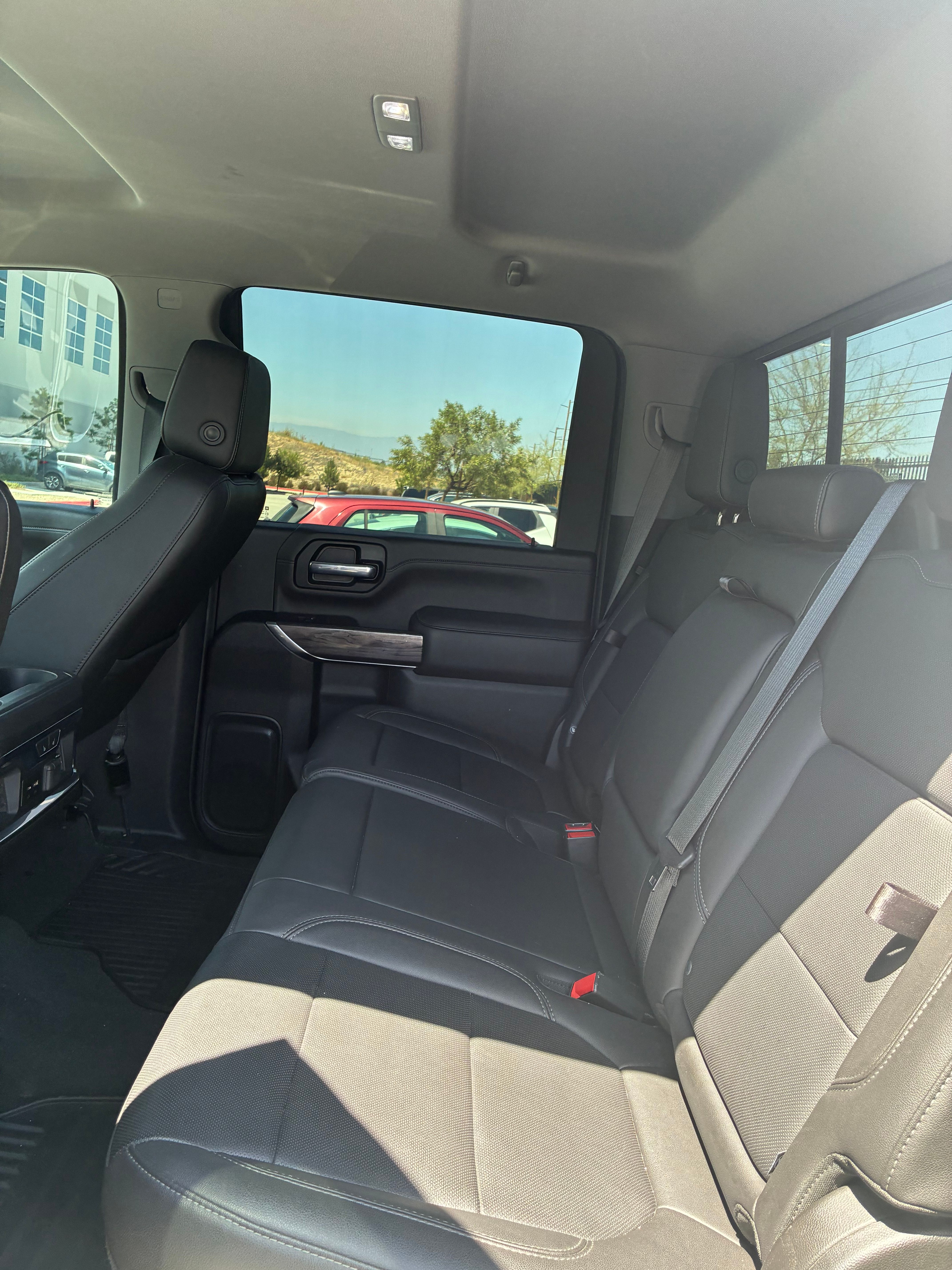 Used 2020 Chevrolet Silverado 2500 LTZ w/ LTZ Plus Package AWD/4WD image 8