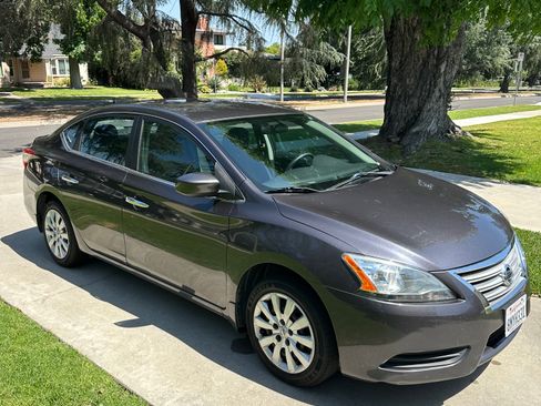 Used 2014 Nissan Sentra SV FWD image 4