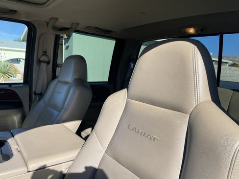Used 2006 Ford F350 Lariat image 11