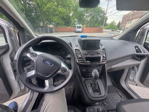 Used 2023 Ford Transit Connect XL FWD image 13