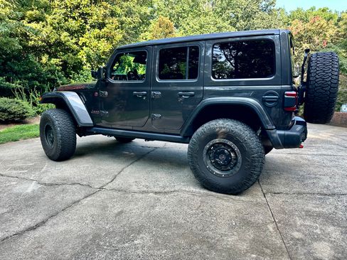 Used 2020 Jeep Wrangler Unlimited Rubicon AWD/4WD image 6