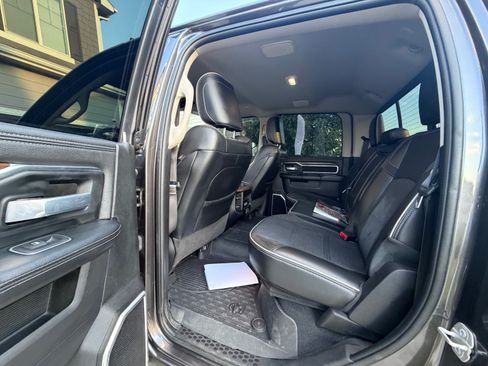 Used 2024 RAM 2500 Laramie AWD/4WD image 11