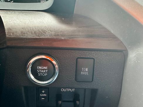 Used 2020 Toyota Tundra Limited image 25