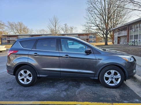 Used 2015 Ford Escape SE image 11