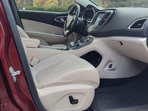 Used 2015 Chrysler 200 C w/ Navigation & Sound Group I image 19