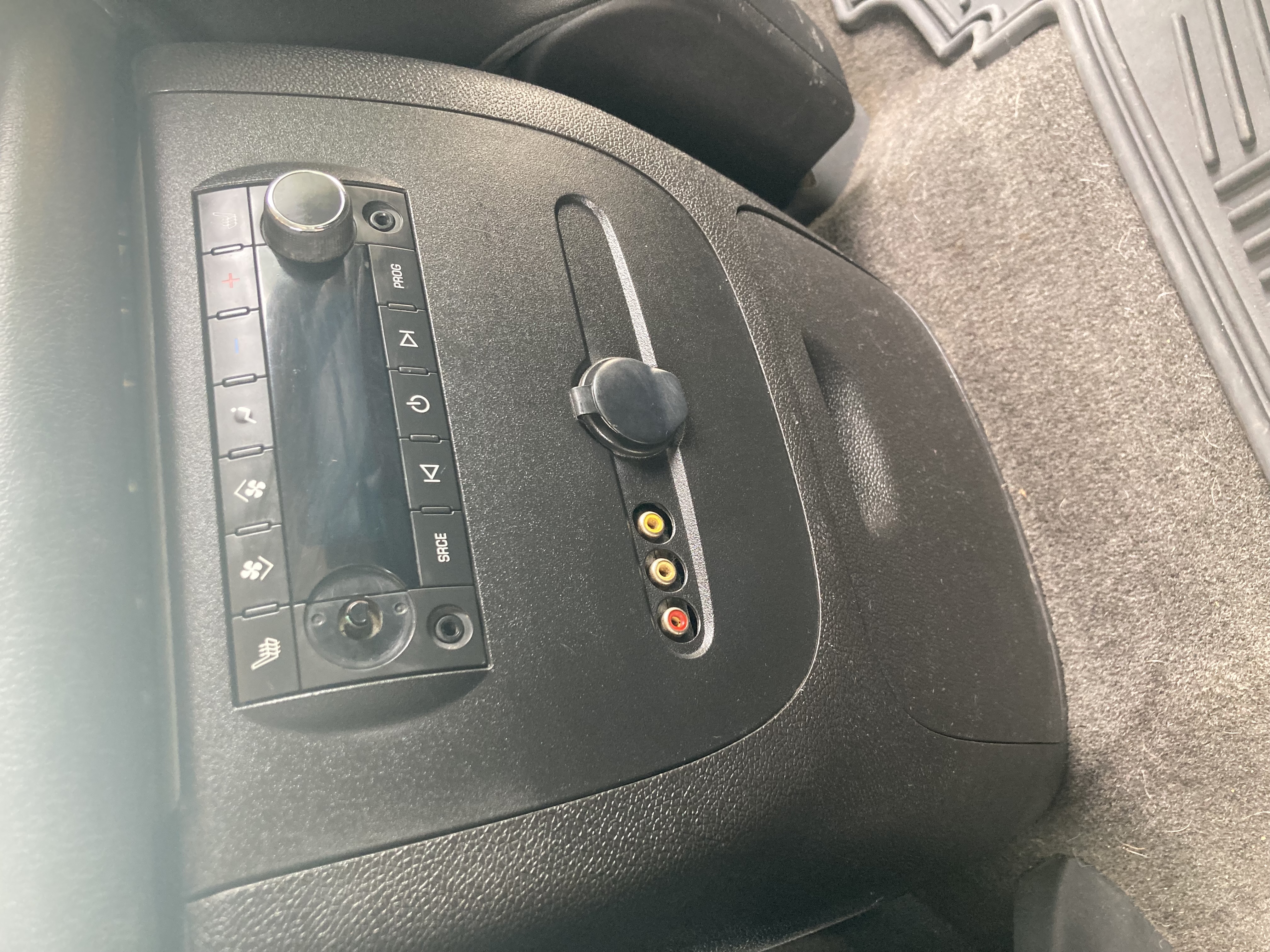 Used 2012 GMC Yukon XL Denali AWD/4WD image 22