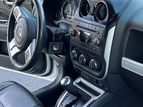 Used 2016 Jeep Compass High Altitude image 14