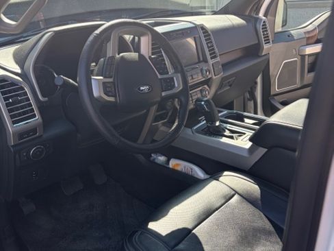 Used 2016 Ford F150 Lariat w/ Equipment Group 502A Luxury image 5