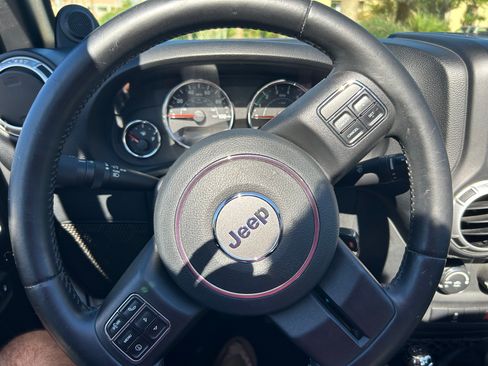 Used 2012 Jeep Wrangler Sahara w/ Connectivity Group image 16