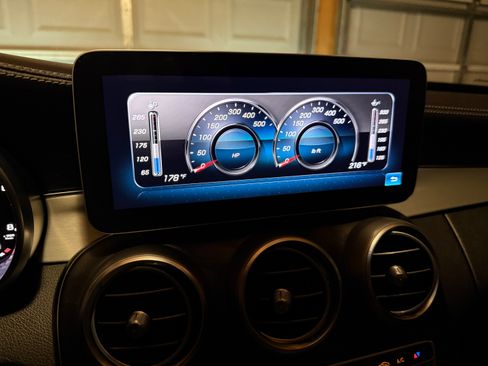 Used 2019 Mercedes-Benz C 63 AMG Sedan image 24