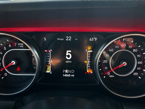 Used 2021 Jeep Wrangler Unlimited Rubicon AWD/4WD image 12
