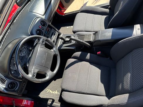 Used 1994 MAZDA MX-5 Miata image 8