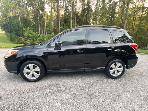 Used 2015 Subaru Forester 2.5i w/ Alloy Wheel Package AWD/4WD image 4