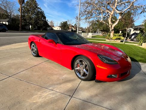 Used 2008 Chevrolet Corvette Convertible w/ Preferred Equipment Group image 4