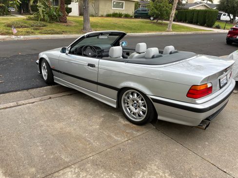 Used 1999 BMW M3 Convertible RWD image 1