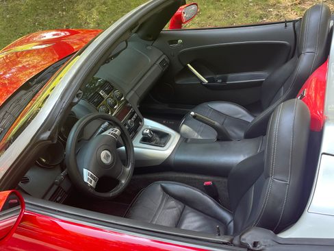 Used 2007 Saturn Sky Red Line RWD image 12