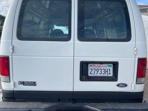 Used 2003 Ford E-350 and Econoline 350 Extended Super Duty RWD image 19
